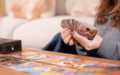 Le Tarot : un outil bienveillant avec Joyeux Tarot